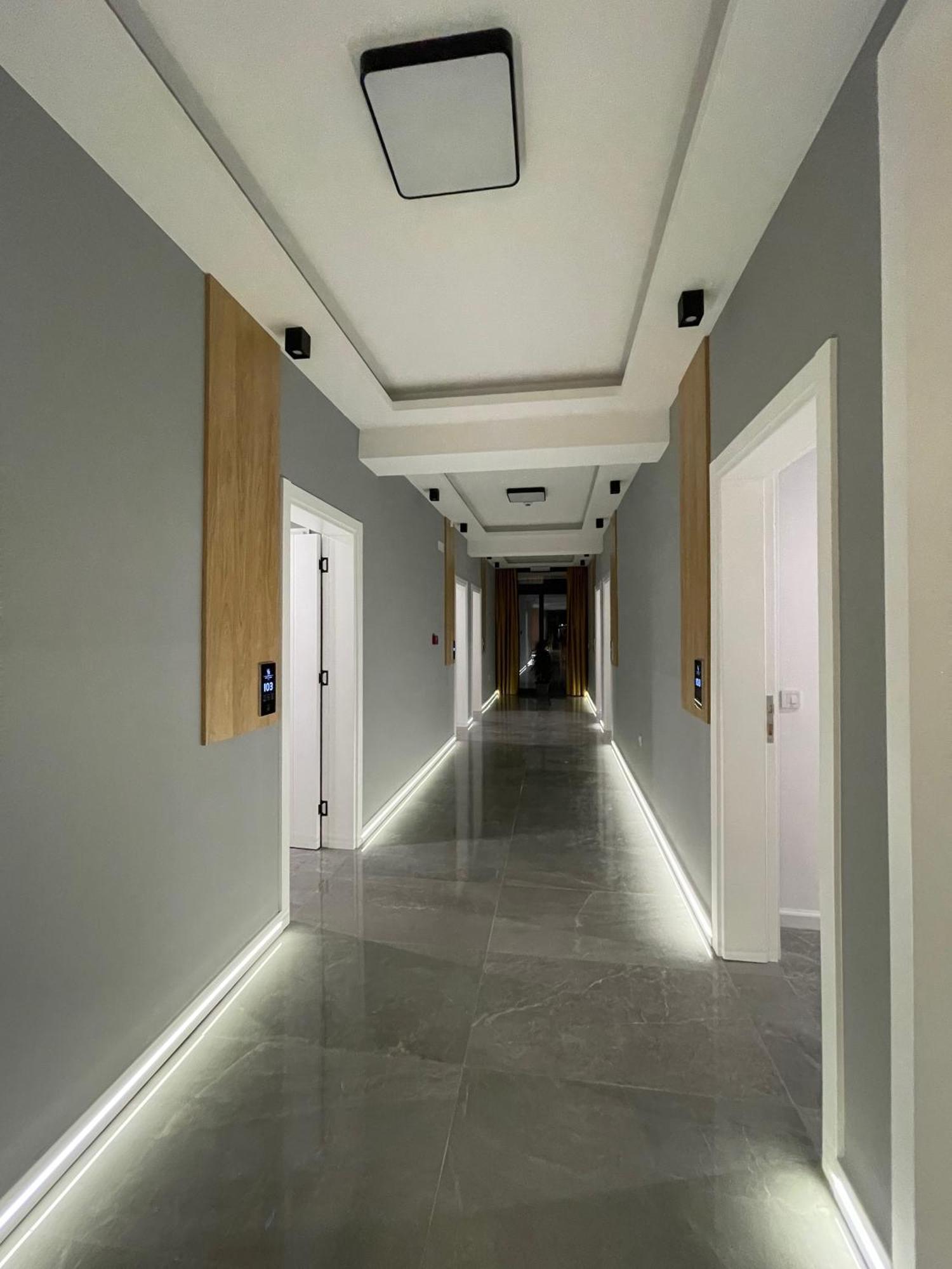 Hotel Maraj Ulcinj Kültér fotó