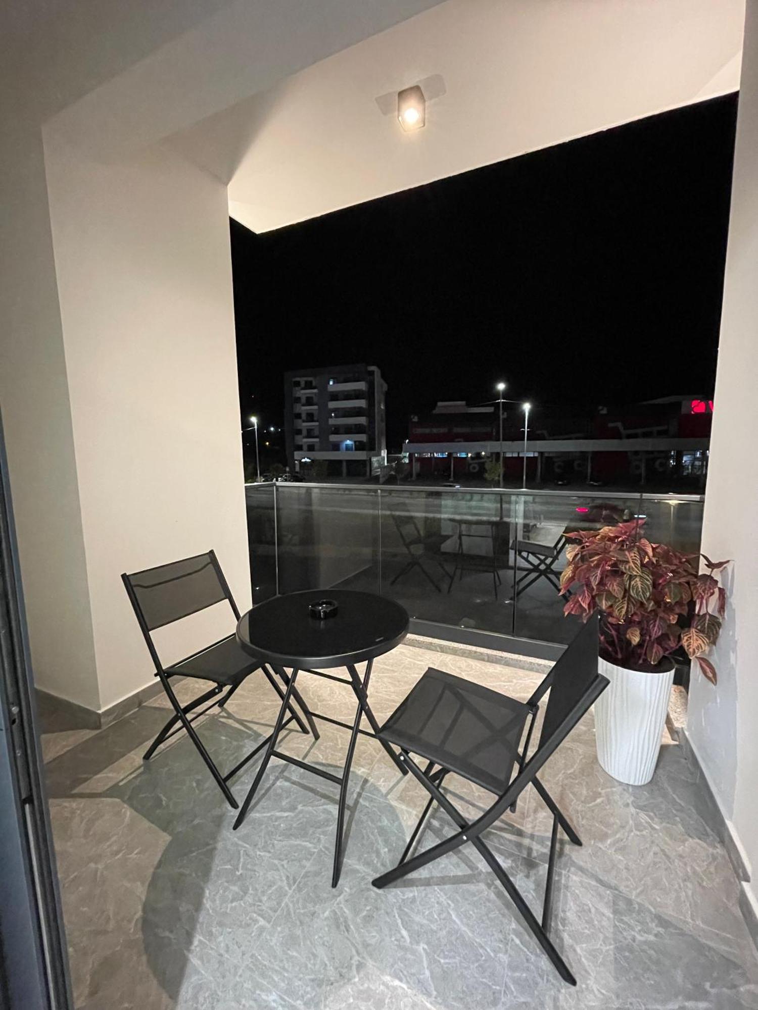 Hotel Maraj Ulcinj Kültér fotó