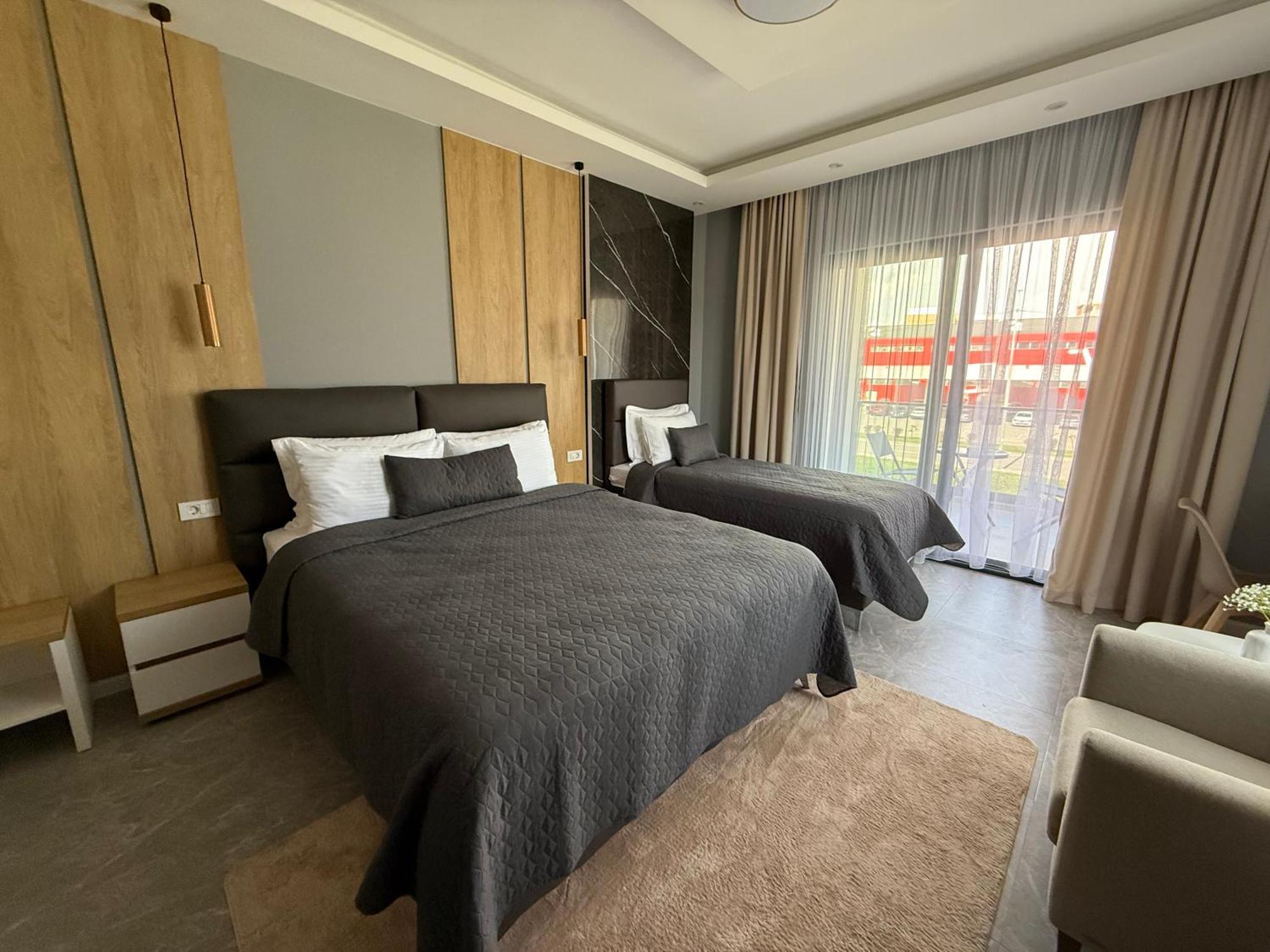 Hotel Maraj Ulcinj Kültér fotó